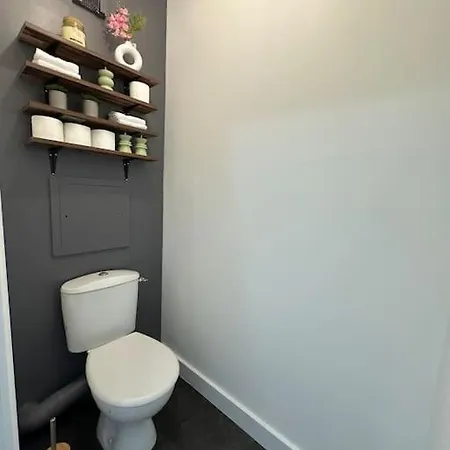 Moderne, Stade De France, Confort, Commodite, Tranquillite Apartment